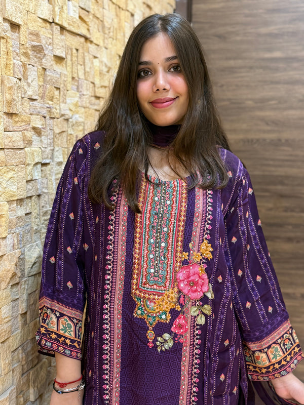 Jamuni Pure Crape Pakistani Style Suit Set