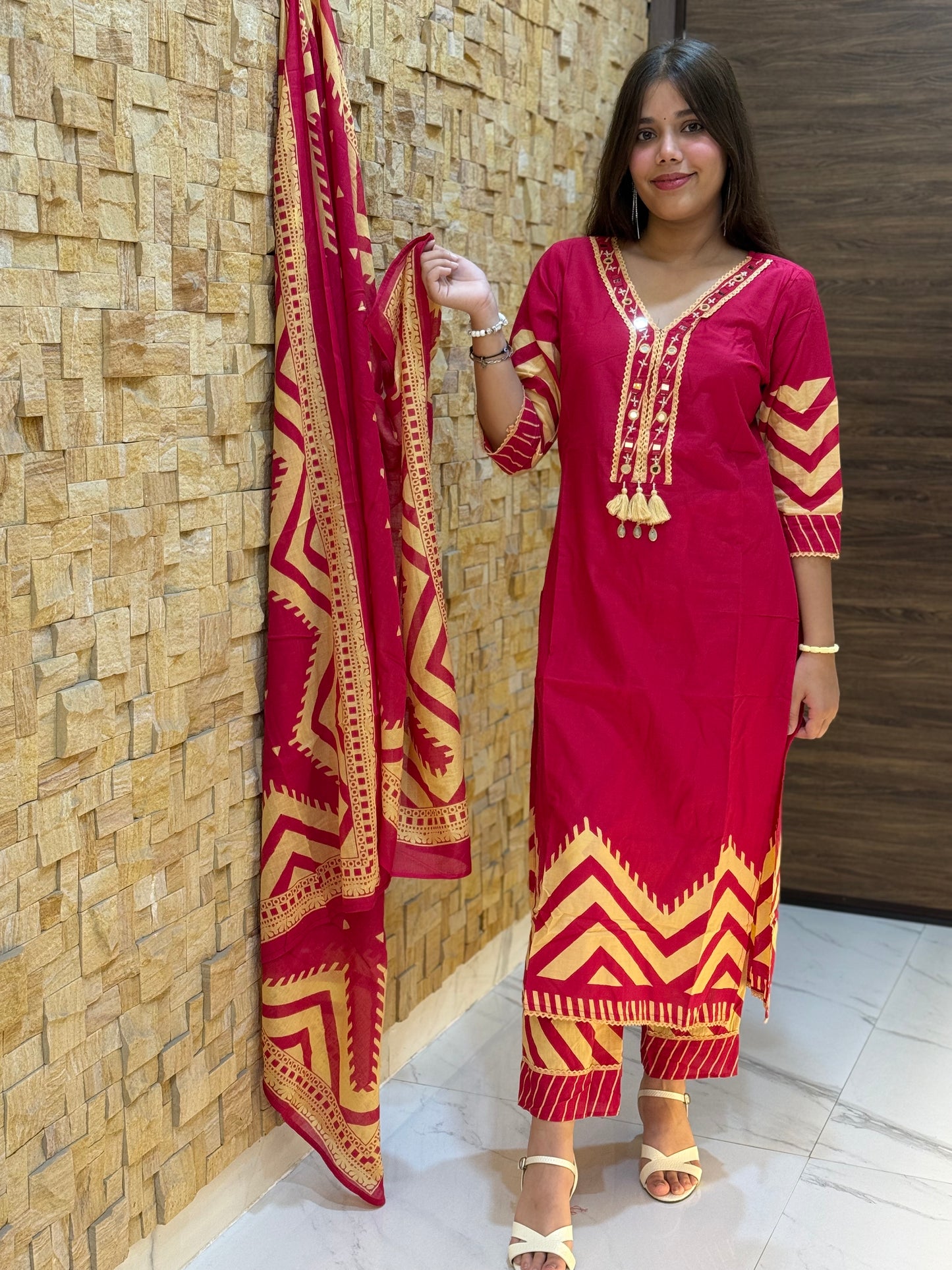 Rani Pink Digital Print Cotton Suit Set