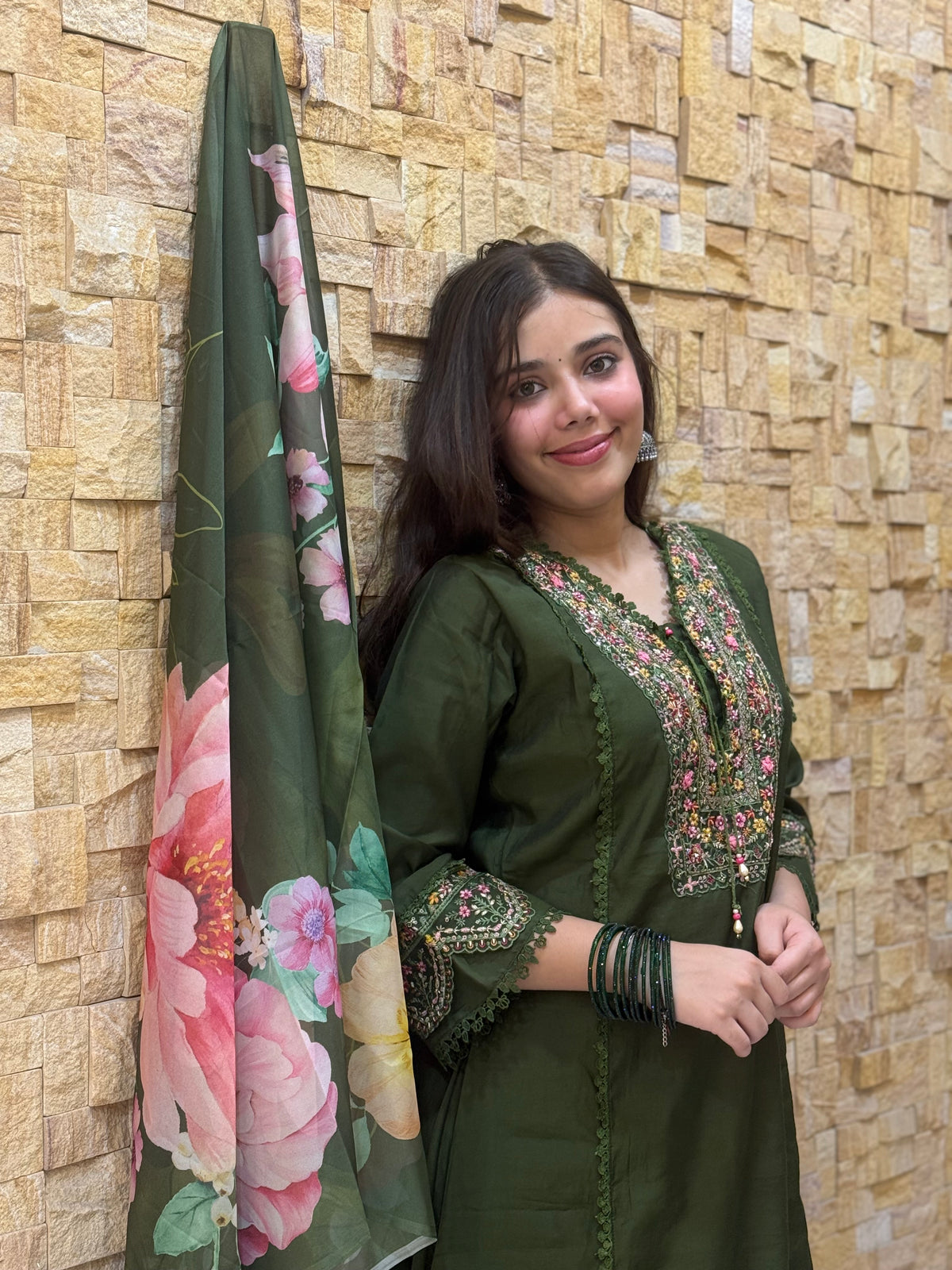 Mehndi Green Pure Silk With Organza Dupatta Suit Set