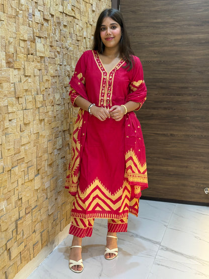 Rani Pink Digital Print Cotton Suit Set